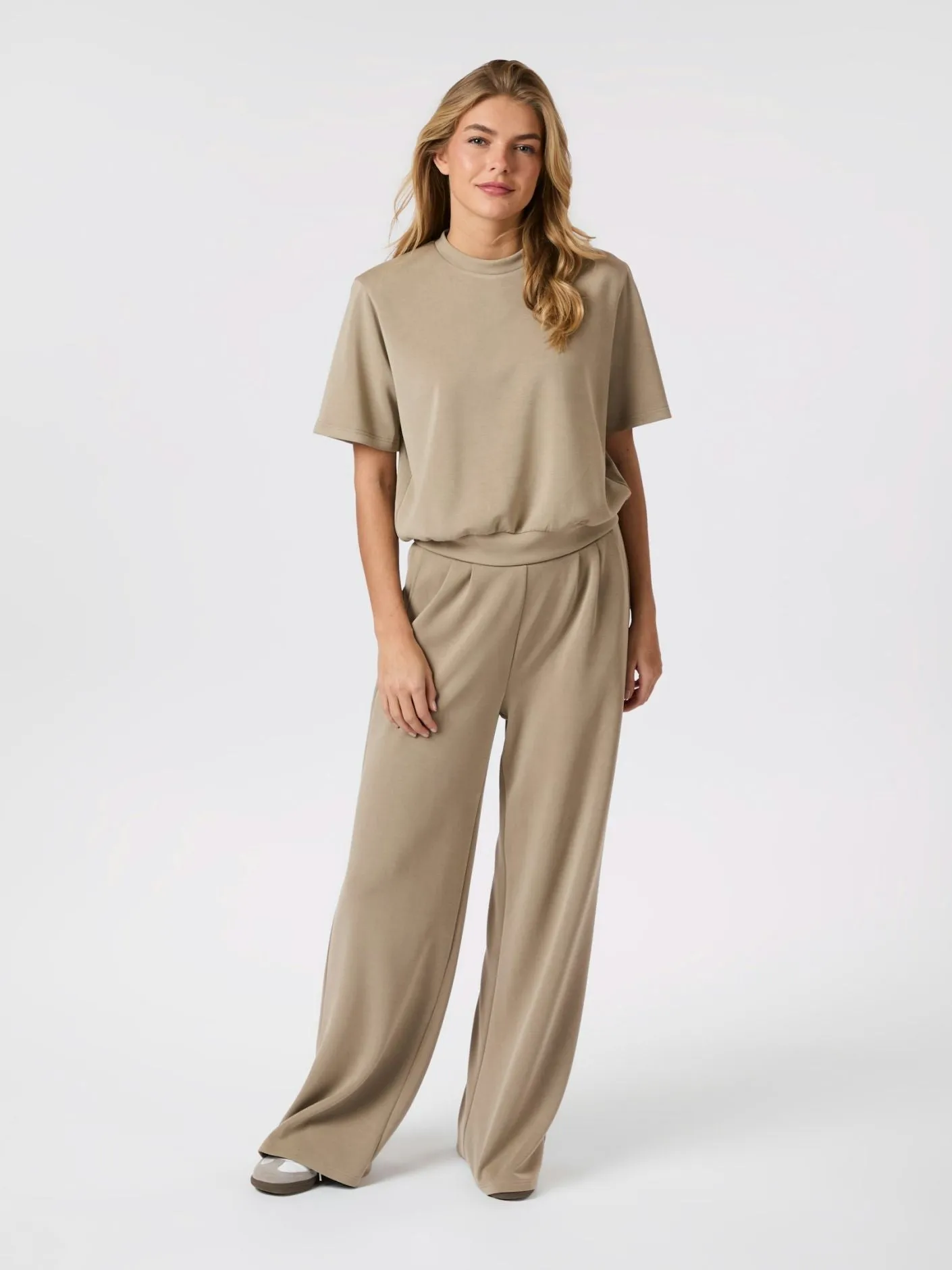 Isark Soft Pants