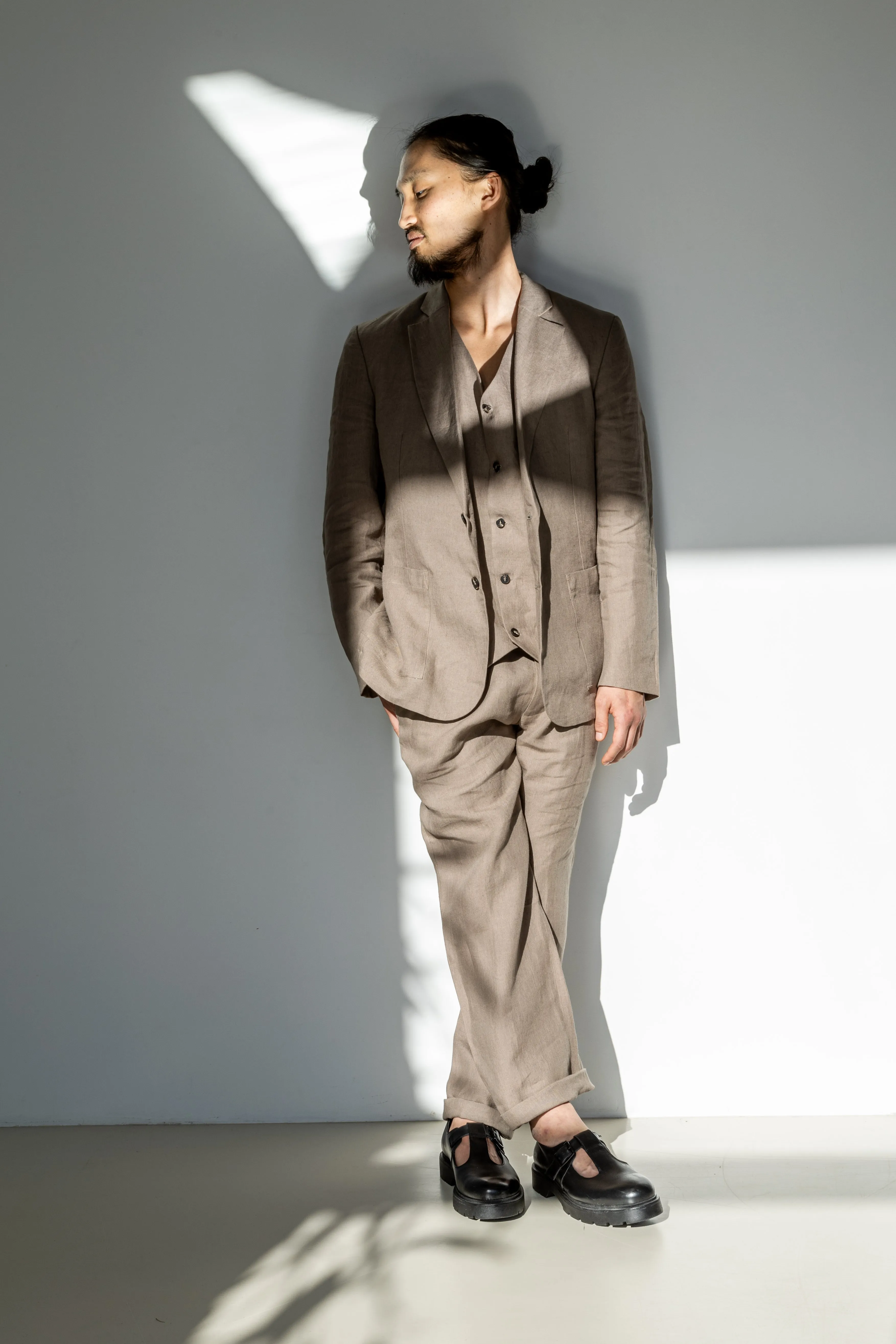 Men's classic single-breasted linen blazer